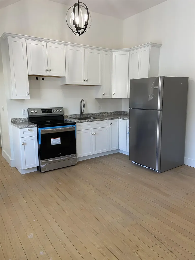 73 Main Street Walpole NH 03608