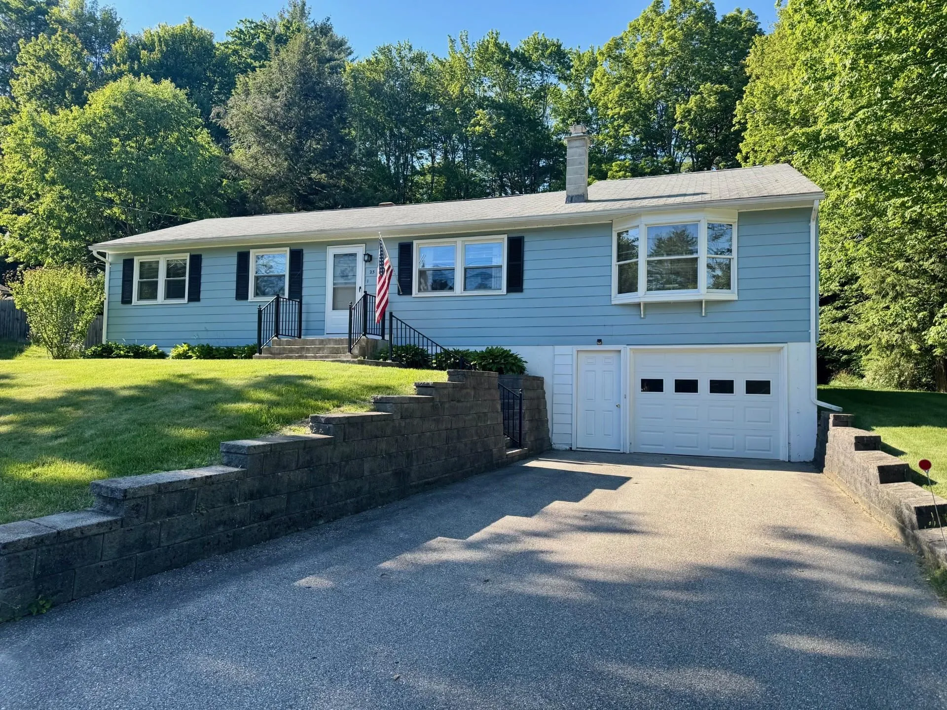 Keene NH, 25 Eastview Road