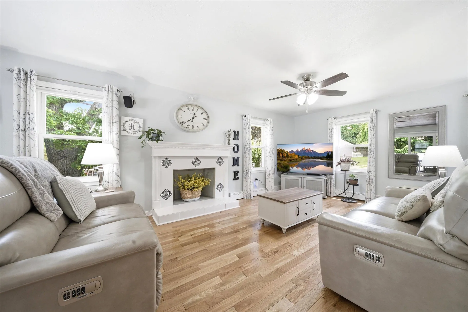 188 Patricia Lane Manchester NH 03104