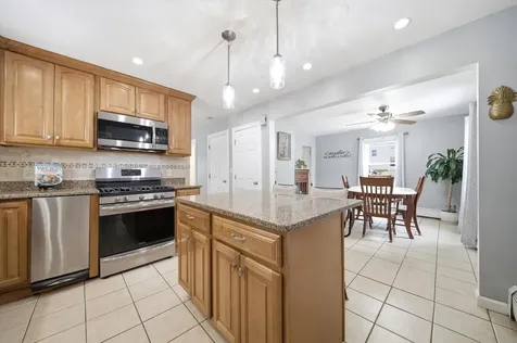188 Patricia Lane Manchester NH 03104