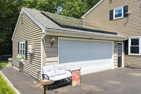 188 Patricia Lane Manchester NH 03104