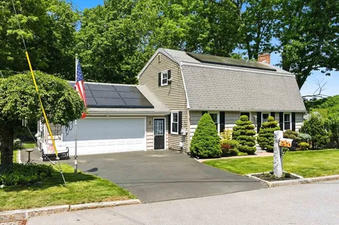 188 Patricia Lane Manchester NH 03104
