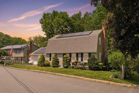 188 Patricia Lane Manchester NH 03104