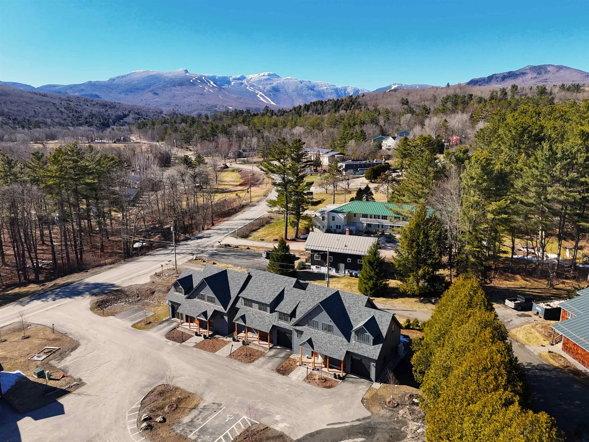 60-B Landing Circle Stowe VT 05672