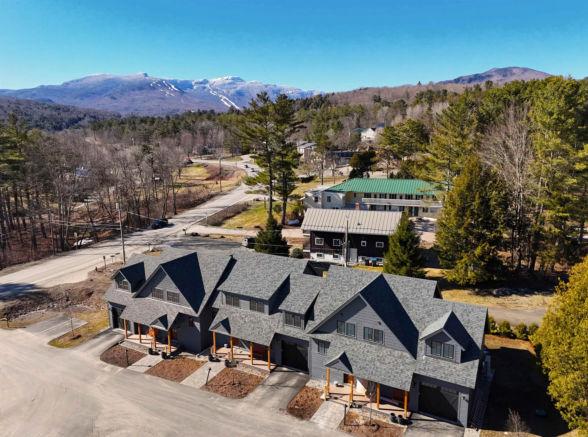 60-B Landing Circle Stowe VT 05672