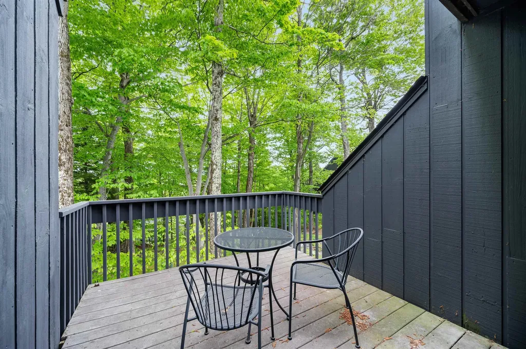 196 Castlerock Road Warren VT 05674