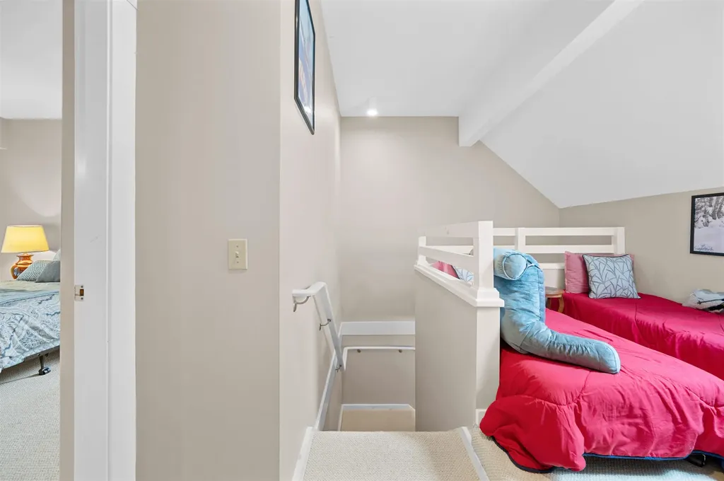 196 Castlerock Road Warren VT 05674