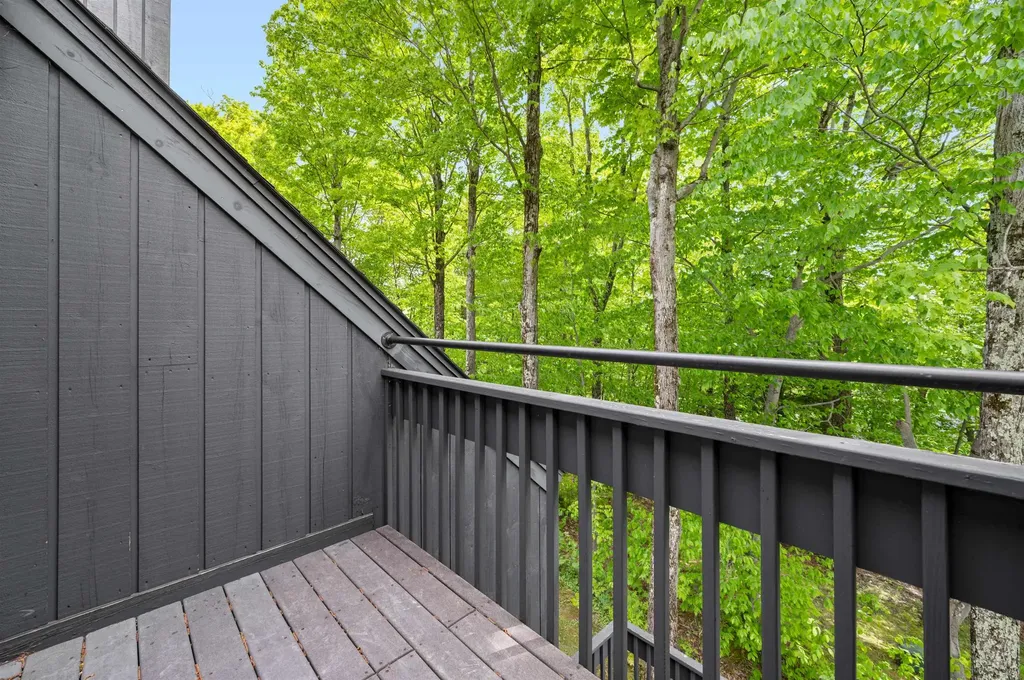 196 Castlerock Road Warren VT 05674