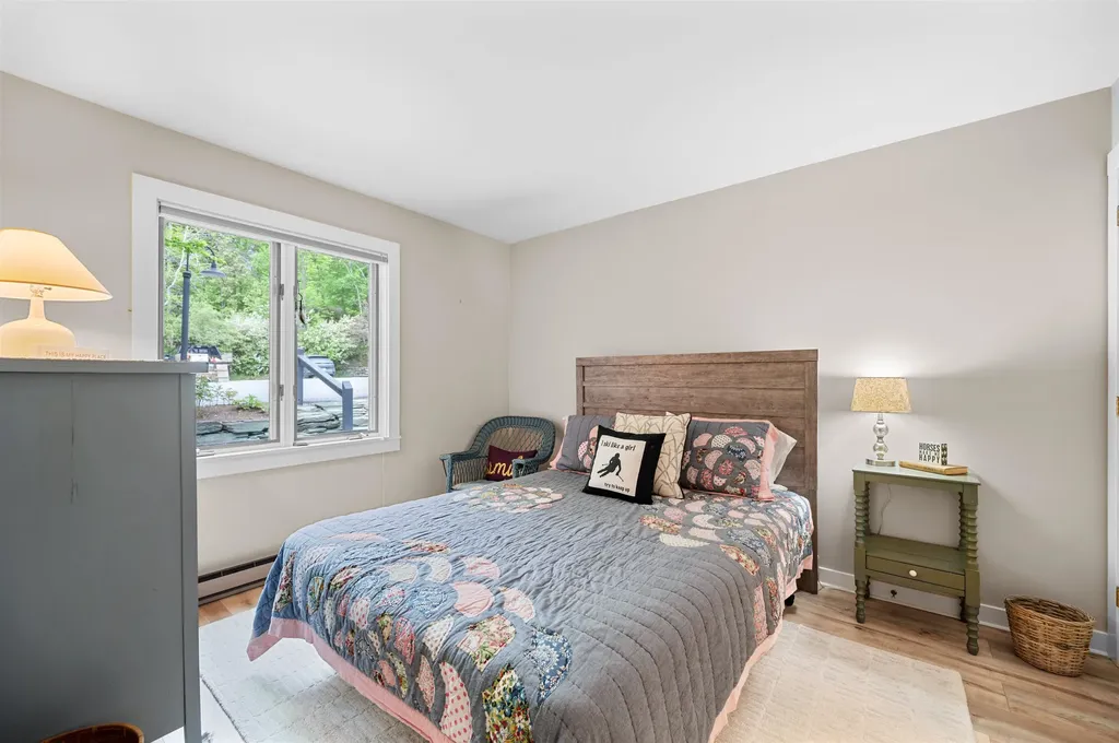 196 Castlerock Road Warren VT 05674