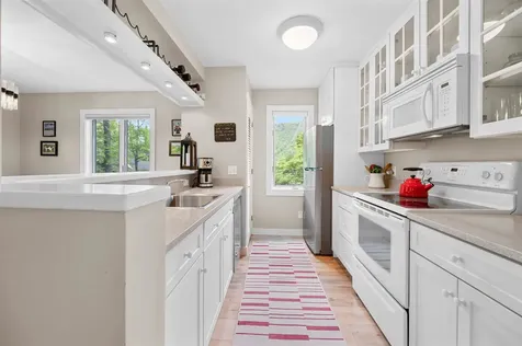 196 Castlerock Road Warren VT 05674