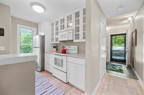 196 Castlerock Road Warren VT 05674