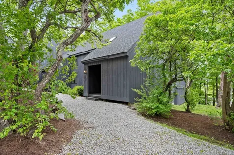196 Castlerock Road Warren VT 05674