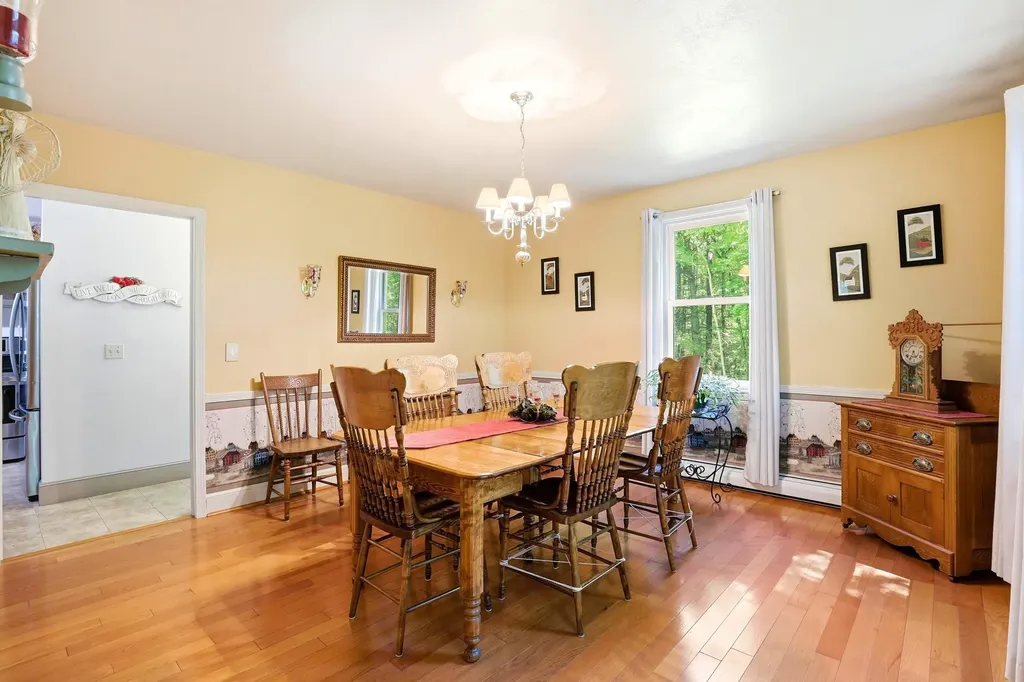 714 Main Street Danville NH 03819