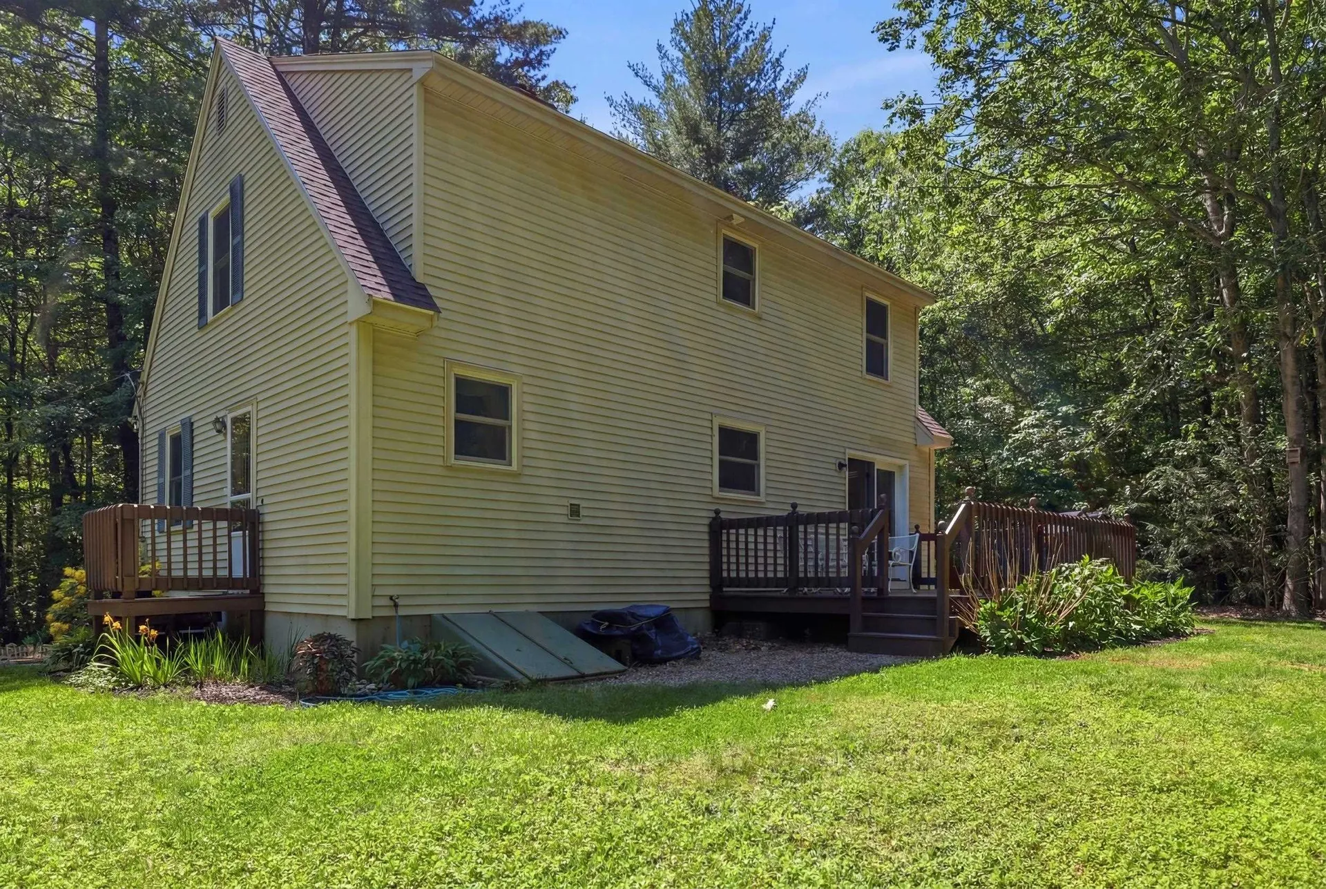 714 Main Street Danville NH 03819