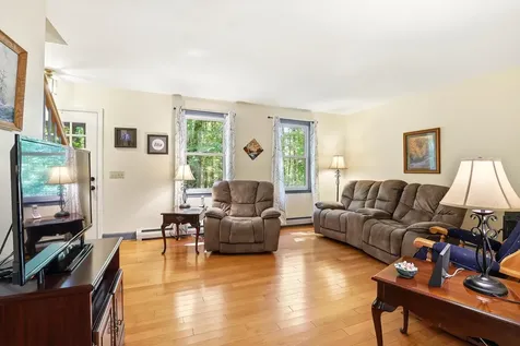 714 Main Street Danville NH 03819