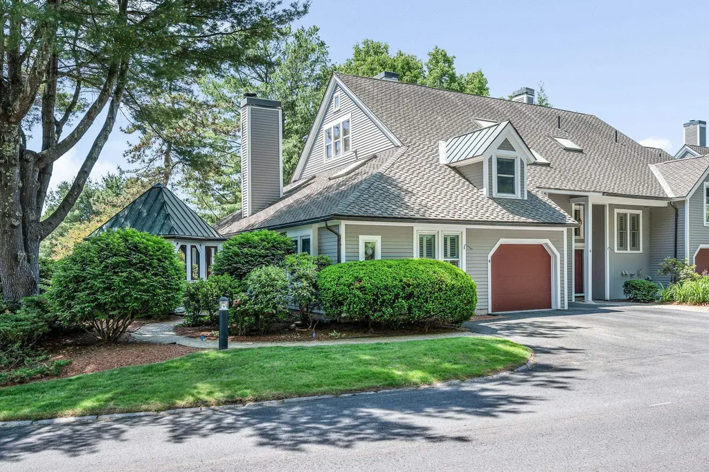 4 Green Heron Lane Nashua NH 03062