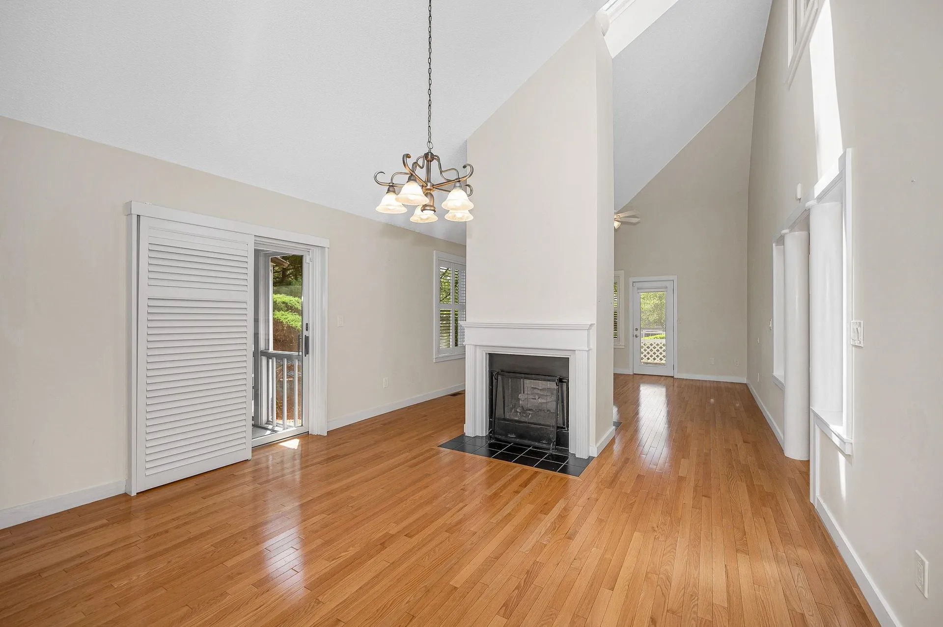 4 Green Heron Lane Nashua NH 03062