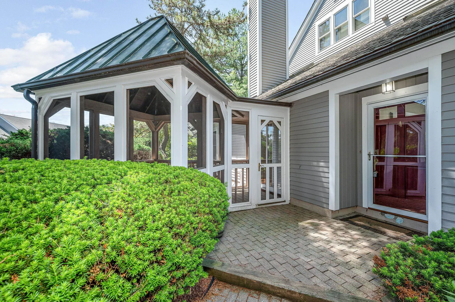 4 Green Heron Lane Nashua NH 03062