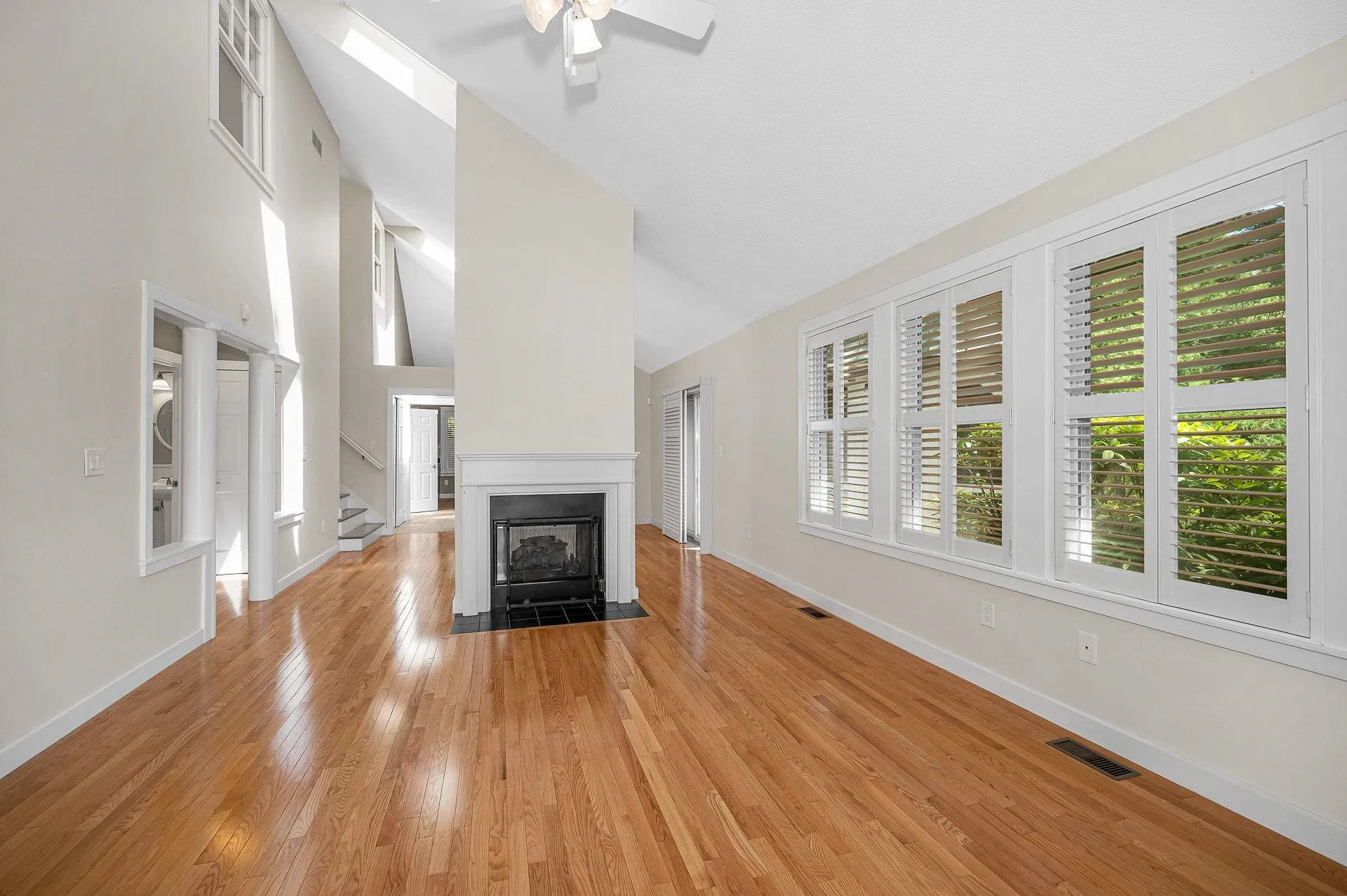 4 Green Heron Lane Nashua NH 03062
