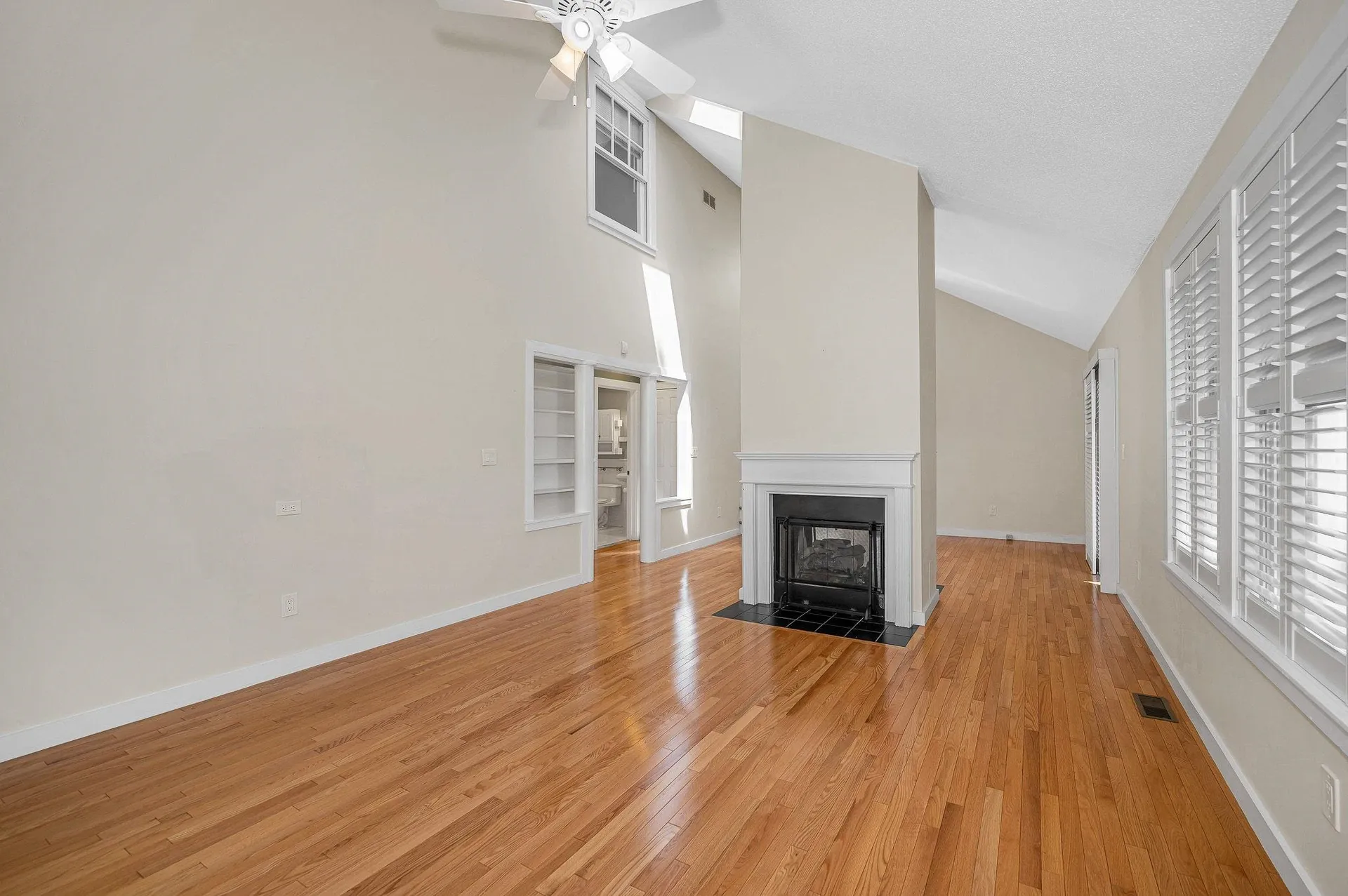 4 Green Heron Lane Nashua NH 03062
