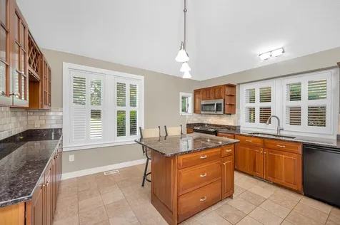 4 Green Heron Lane Nashua NH 03062