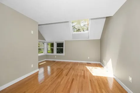 4 Green Heron Lane Nashua NH 03062