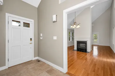 4 Green Heron Lane Nashua NH 03062