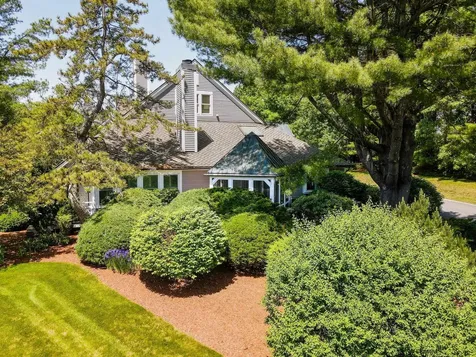 4 Green Heron Lane Nashua NH 03062