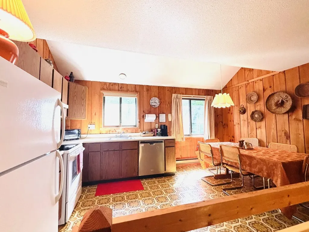 8E Dover Green Loop Dover VT 05356
