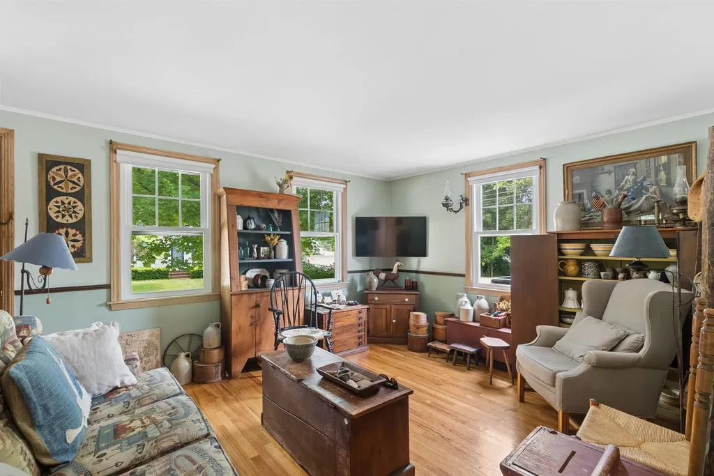 2 Elmview Circle Dover NH 03820
