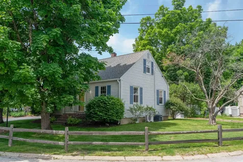 2 Elmview Circle Dover NH 03820