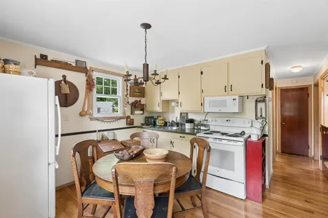 2 Elmview Circle Dover NH 03820