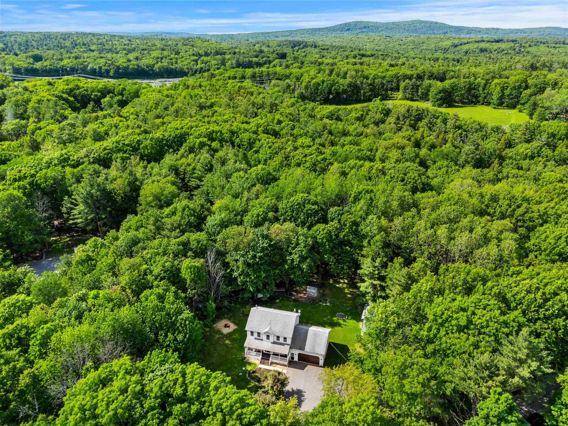 2 Cate Road Deerfield NH 03037