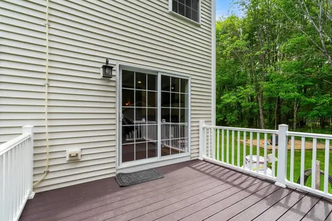 2 Cate Road Deerfield NH 03037