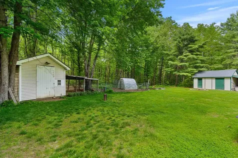 2 Cate Road Deerfield NH 03037