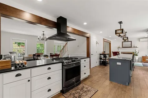 2 Cate Road Deerfield NH 03037