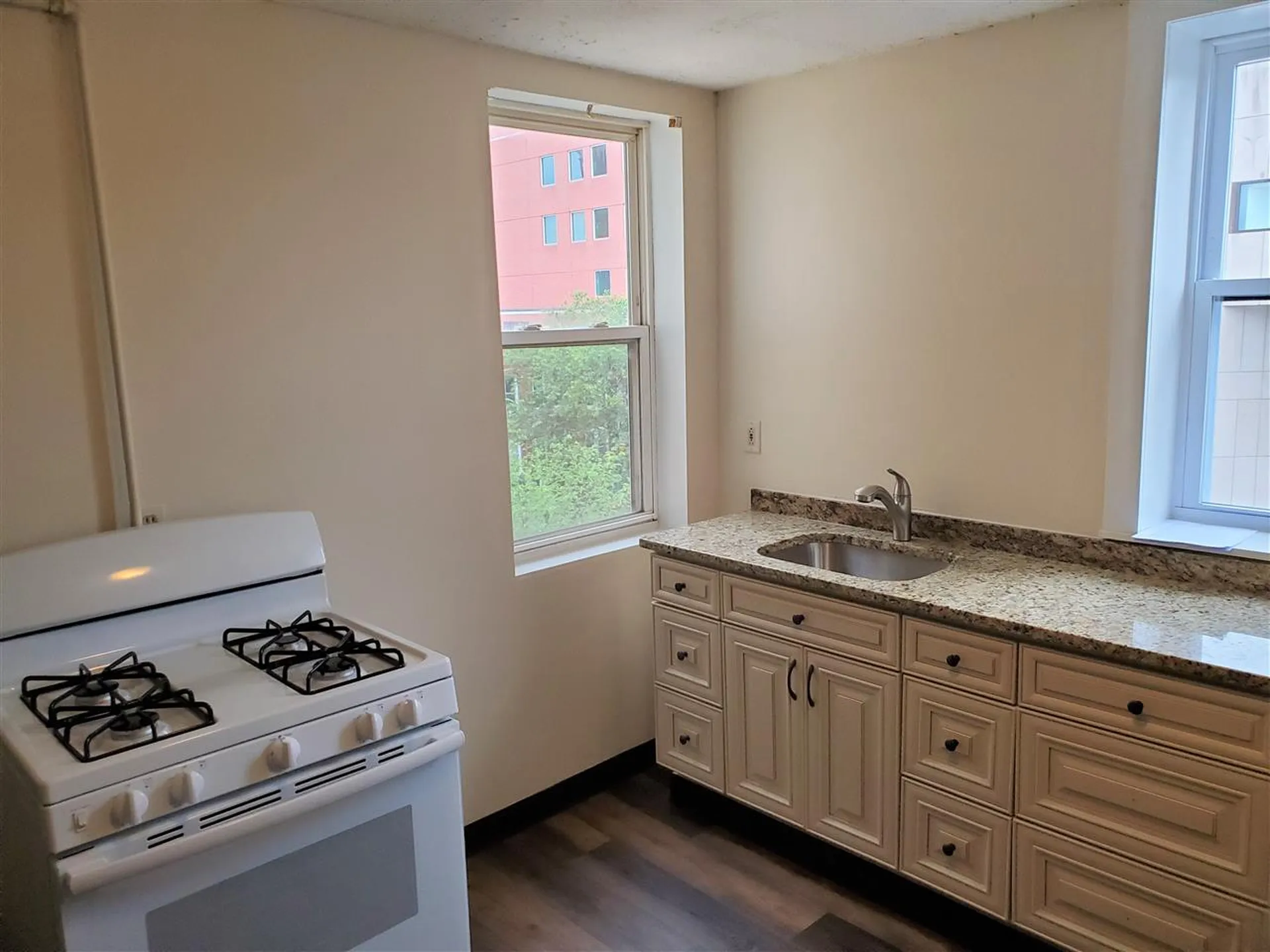 819 Elm Street Manchester NH 03101