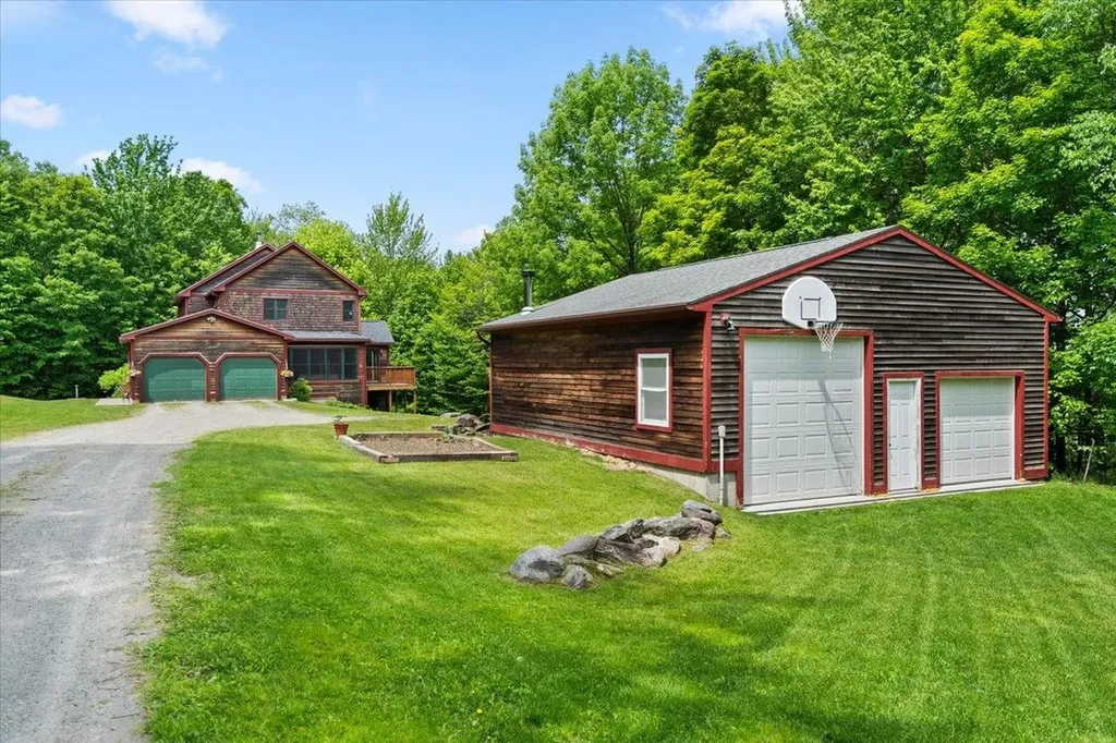 100 Overview Cambridge VT 05464