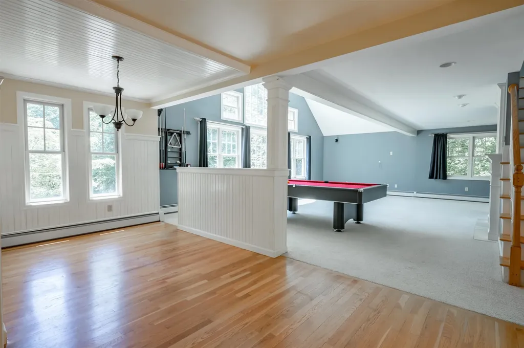 67 Sargent Road Hollis NH 03049
