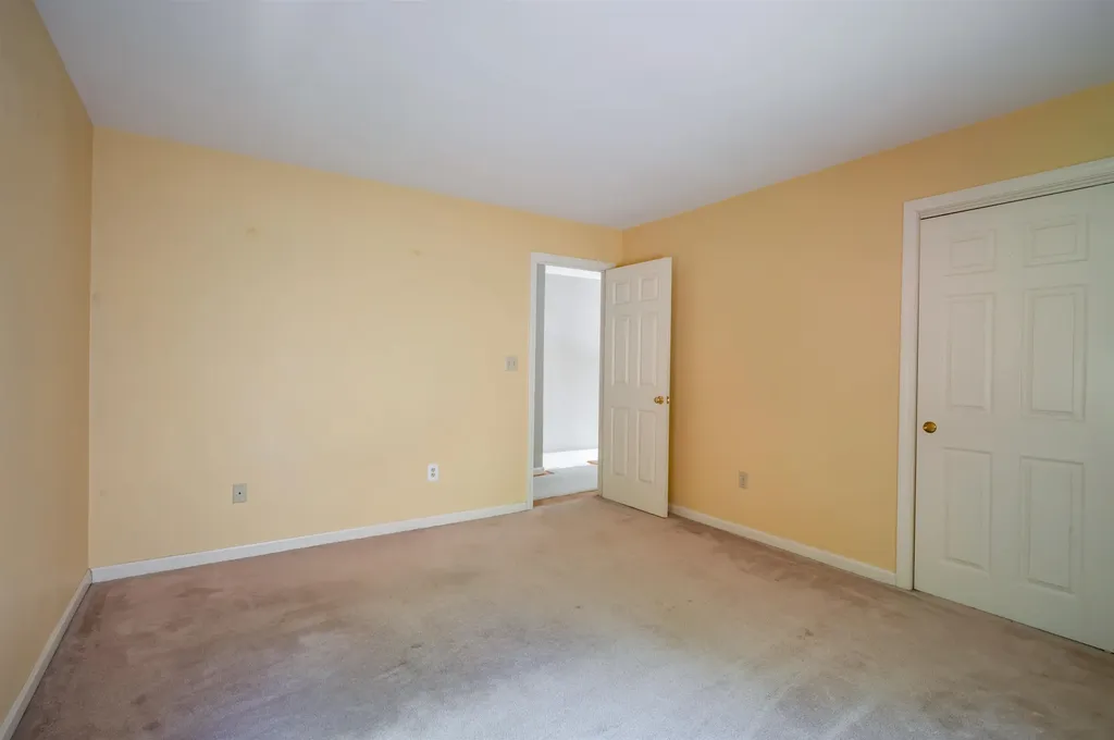 67 Sargent Road Hollis NH 03049