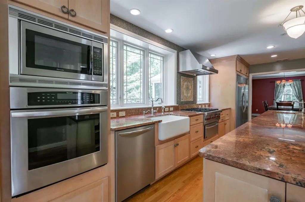 67 Sargent Road Hollis NH 03049