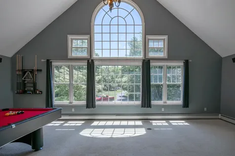 67 Sargent Road Hollis NH 03049