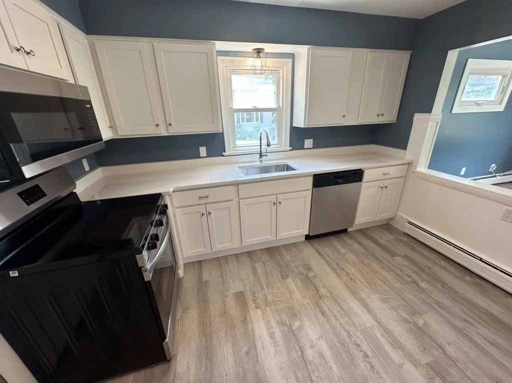 695 Calef Road Manchester NH 03103