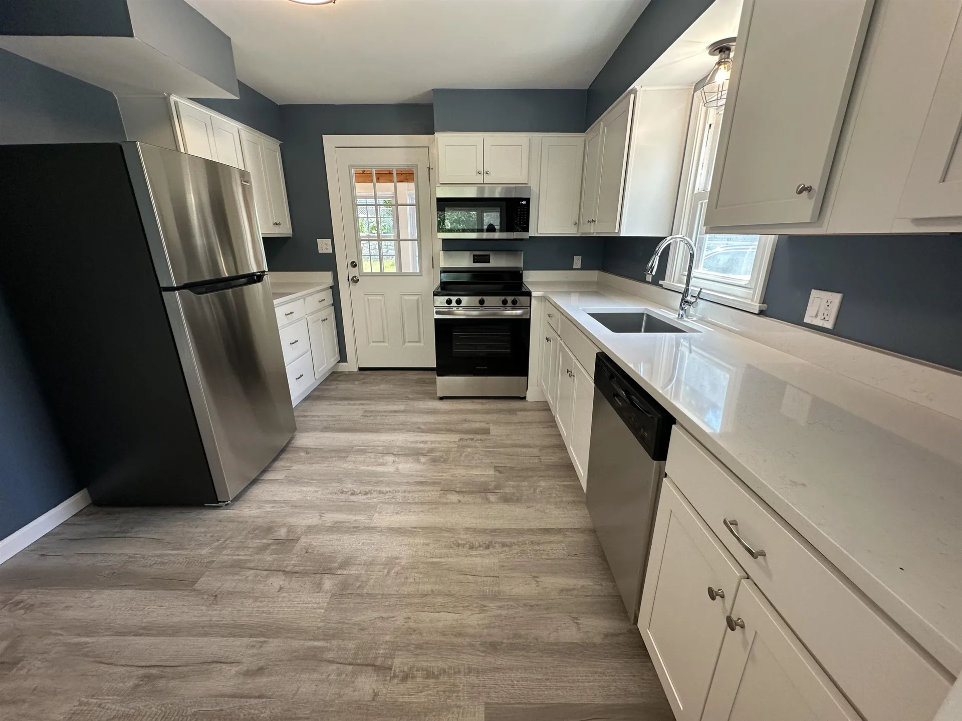 695 Calef Road Manchester NH 03103