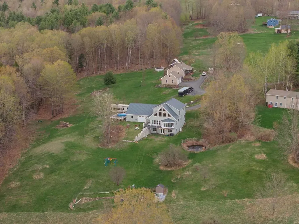 62 Phelps Road Barre Town VT 05641