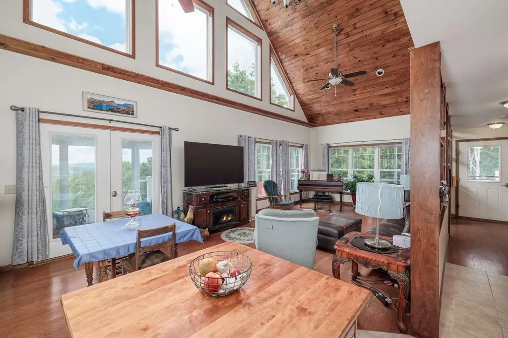 62 Phelps Road Barre Town VT 05641