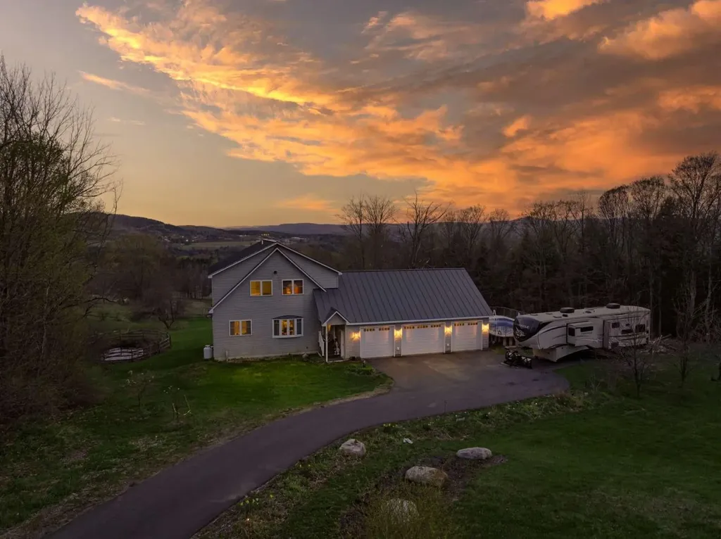 62 Phelps Road Barre Town VT 05641