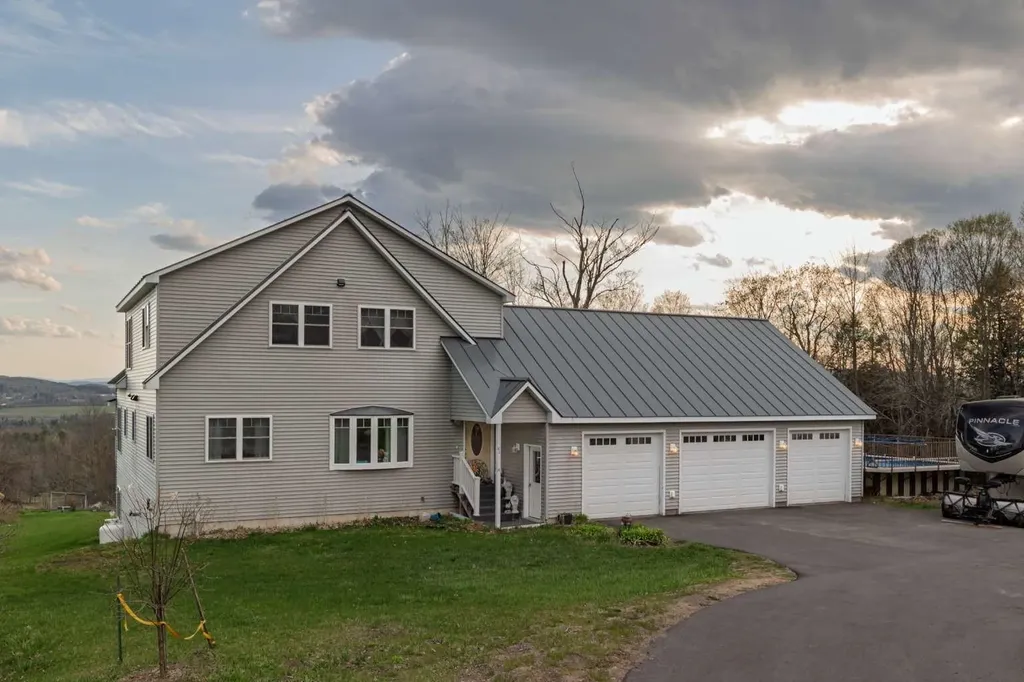 62 Phelps Road Barre Town VT 05641