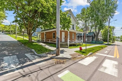 272 South Winooski Avenue Burlington VT 05401