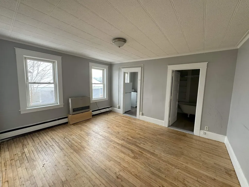 8-10 Arch Street Laconia NH 03246